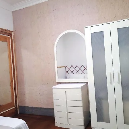 Bed & Breakfast Apartament Sagrada Familia